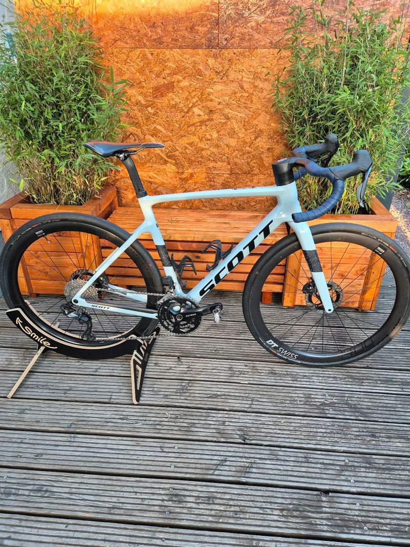 Used Scott Addict Gravel 20 2024 Road & Gravel