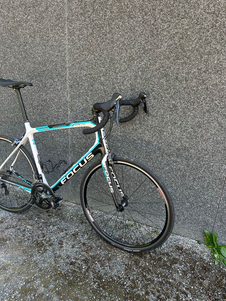 Käytetty Focus IZALCO MAX Ultegra 2017 2017 Road & Gravel — kuva 2 / 8