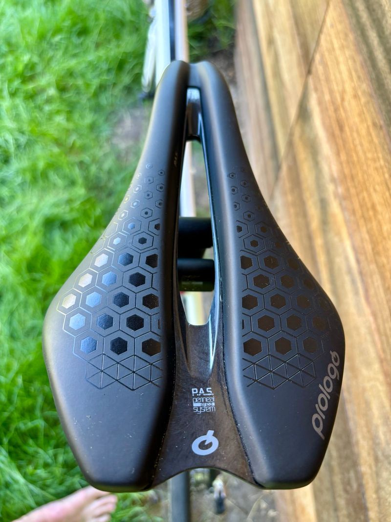 Used Cannondale Custom SRAM Red eTap AXS 2011 Road & Gravel, White — image 8 of 9
