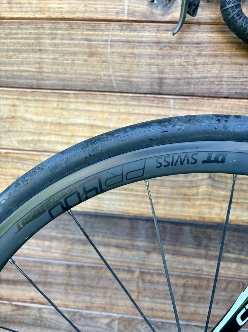 Used Cannondale Custom SRAM Red eTap AXS 2011 Road & Gravel, White — image 9 of 9