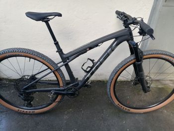 Used Trek Supercaliber SL 9.6 Gen 2 2026 2026 Mountainbike, Black, 29 — image 4 of 5