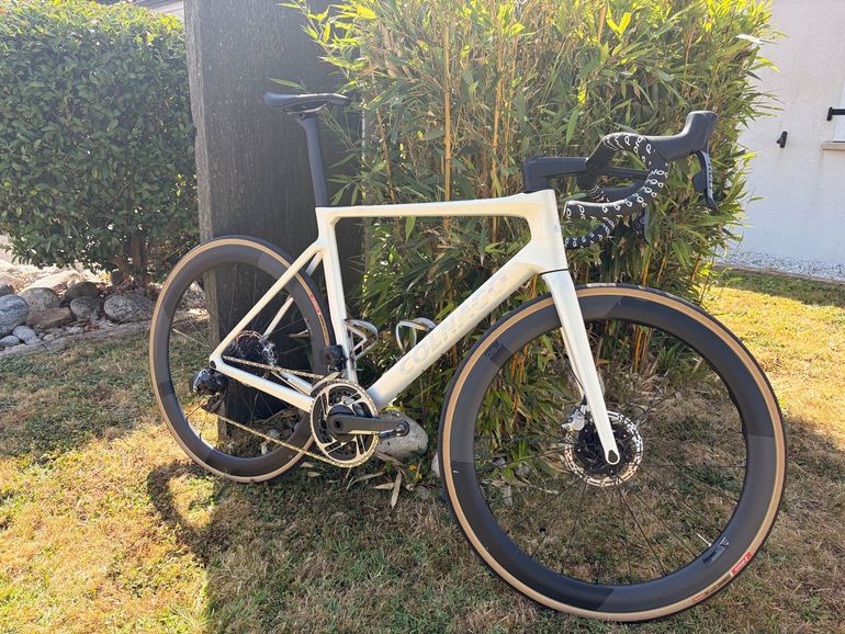 Used Colnago V4Rs Shimano Ultegra Di2 2025 2025 Road & Gravel, White — image 2 of 4