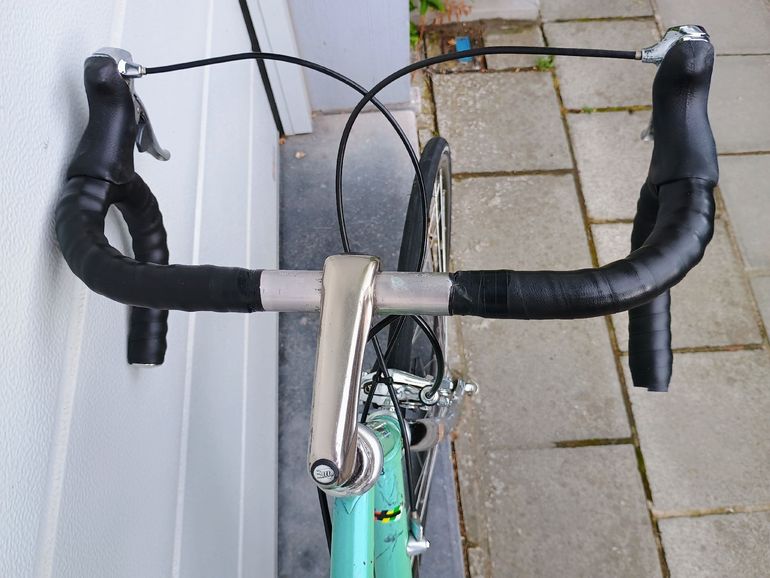 Used Bianchi Custom Shimano Dura Ace 1995 Road & Gravel, Green — image 6 of 12