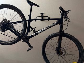 Trek Procaliber 9.6 2022 2022 Mountainbike de segunda mano, Azul — imagen 3 de 6