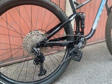 Gebrauchtes Marin Rift Shimano Deore 2022 Mountainbike, Schwarz — Bild 4 von 7