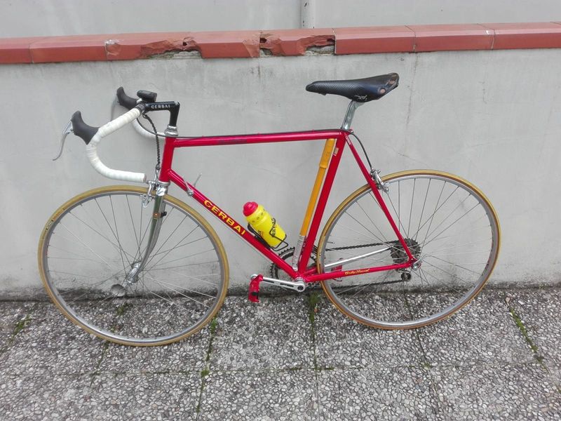 Used Daccordi Custom Campagnolo Record 1995 Road & Gravel, Red — image 1 of 15