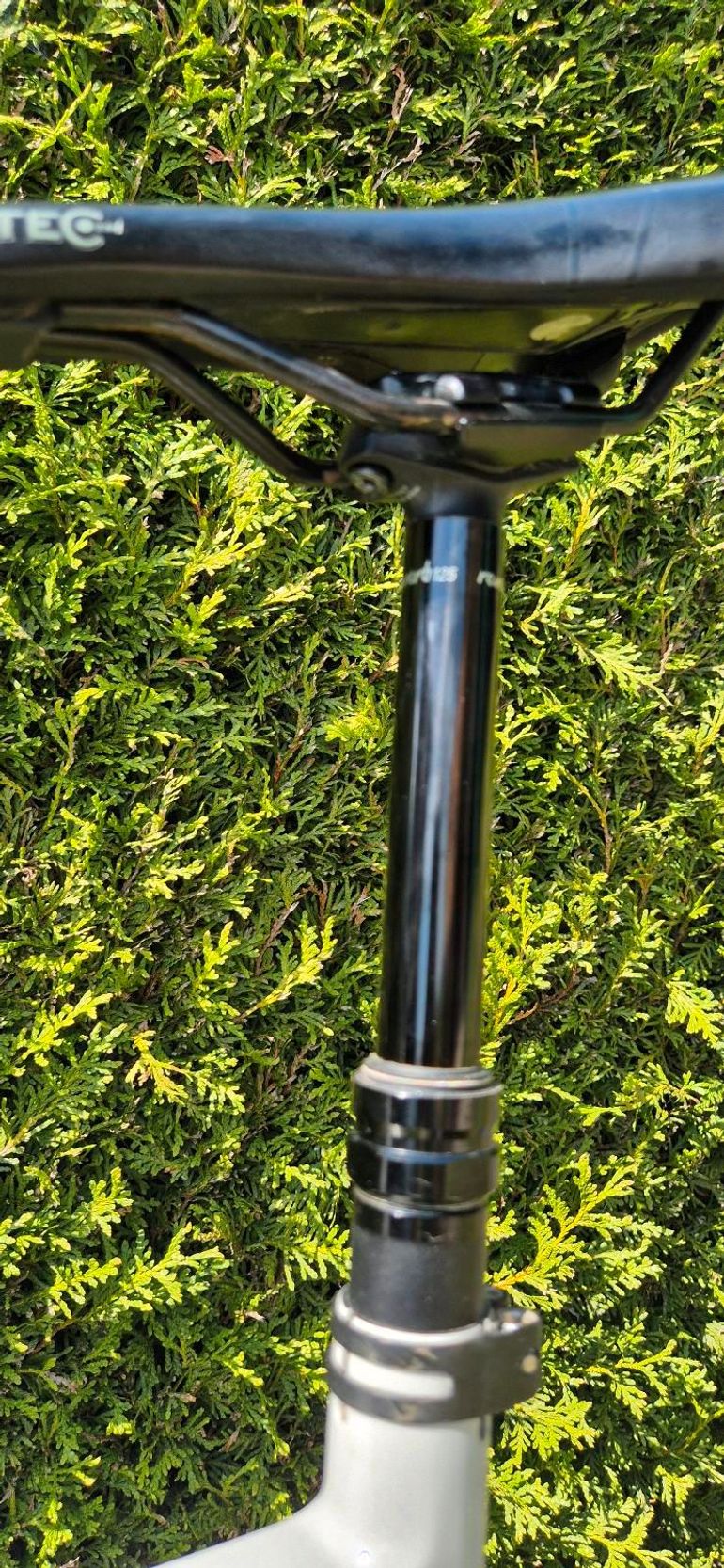 Used Centurion Numisis Carbon 3000:29 2017 Mountainbike, Light Gray — image 7 of 9
