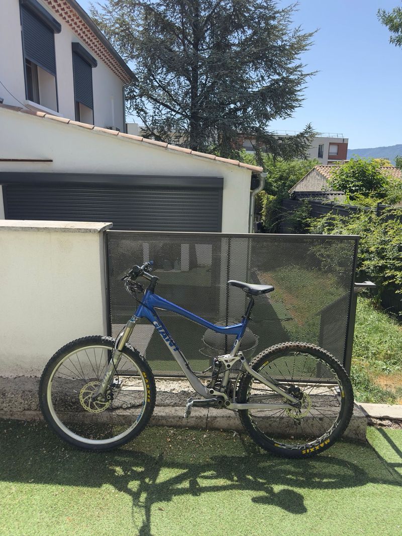 Używany Giant Trance Shimano SLX 2009 Mountainbike — zdjęcie 2 z 5