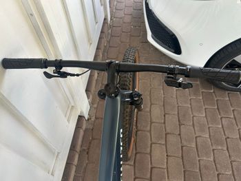 Used Specialized Epic Shimano Deore XT Di2 2023 Mountainbike, Blue — image 11 of 13