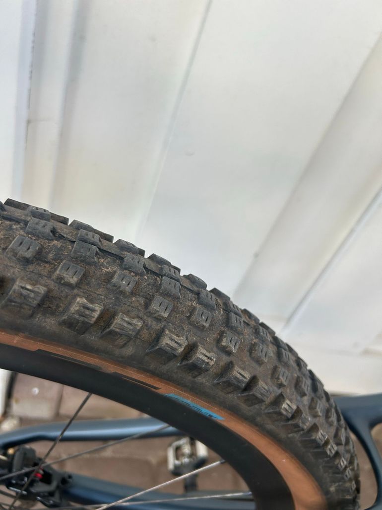 Used Specialized Epic Shimano Deore XT Di2 2023 Mountainbike, Blue — image 9 of 13