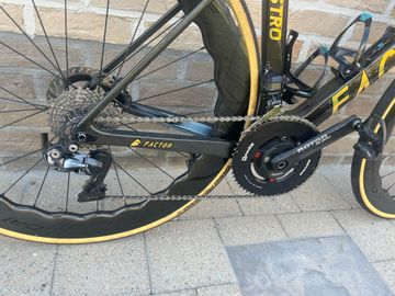 Tweedehands Factor Ostro Shimano Dura Ace Di2 2021 Road & Gravel — afbeelding 9 van 9