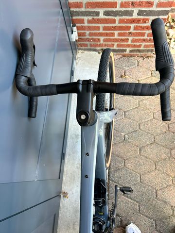 Gebrauchtes Giant Revolt Advanced 0 2025 2025 Road & Gravel, Hellgrau — Bild 6 von 6
