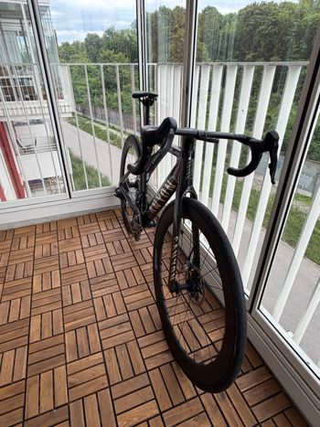 Used Canyon Aeroad CFR AXS 2025 2025 Road & Gravel, Black — image 4 of 15