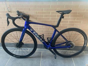 Trek Madone Shimano Ultegra Di2 2025 Road & Gravel de segunda mano, Azul — imagen 2 de 5