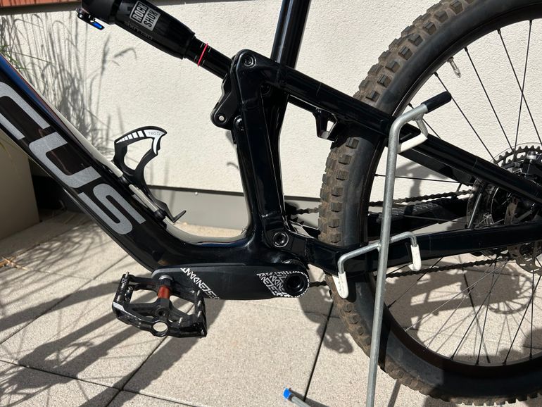 Gebrauchtes Focus JAM 8.8 2022 2022 Mountainbike, Schwarz, 29 — Bild 2 von 10