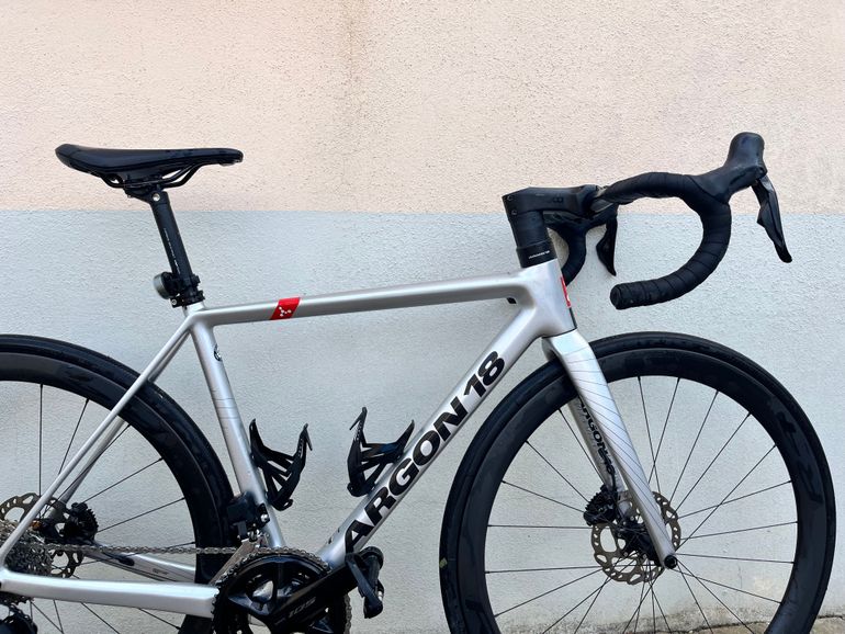 Used Argon 18 Gallium CS - Carbon - Shimano 105 Di2 - 2024 2024 Road & Gravel, Light Gray — image 9 of 20
