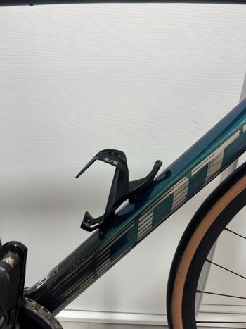 Used Scott Addict RC 20 2023 Custom SRAM Rival eTap AXS 2023 Road & Gravel, Green — image 14 of 40