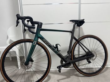Used Scott Addict RC 20 2023 Custom SRAM Rival eTap AXS 2023 Road & Gravel, Green — image 2 of 40