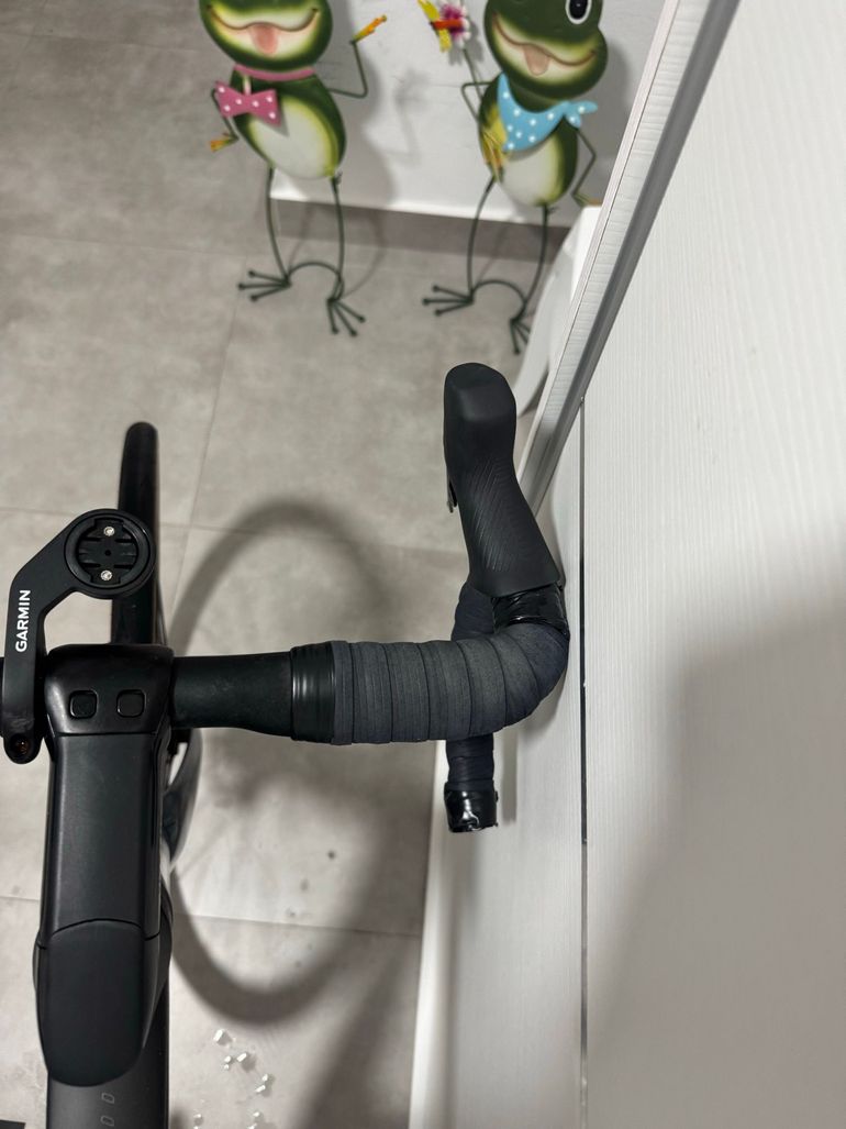 Used Scott Addict RC 20 2023 Custom SRAM Rival eTap AXS 2023 Road & Gravel, Green — image 33 of 40