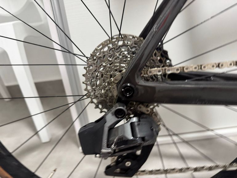 Used Scott Addict RC 20 2023 Custom SRAM Rival eTap AXS 2023 Road & Gravel, Green — image 7 of 40