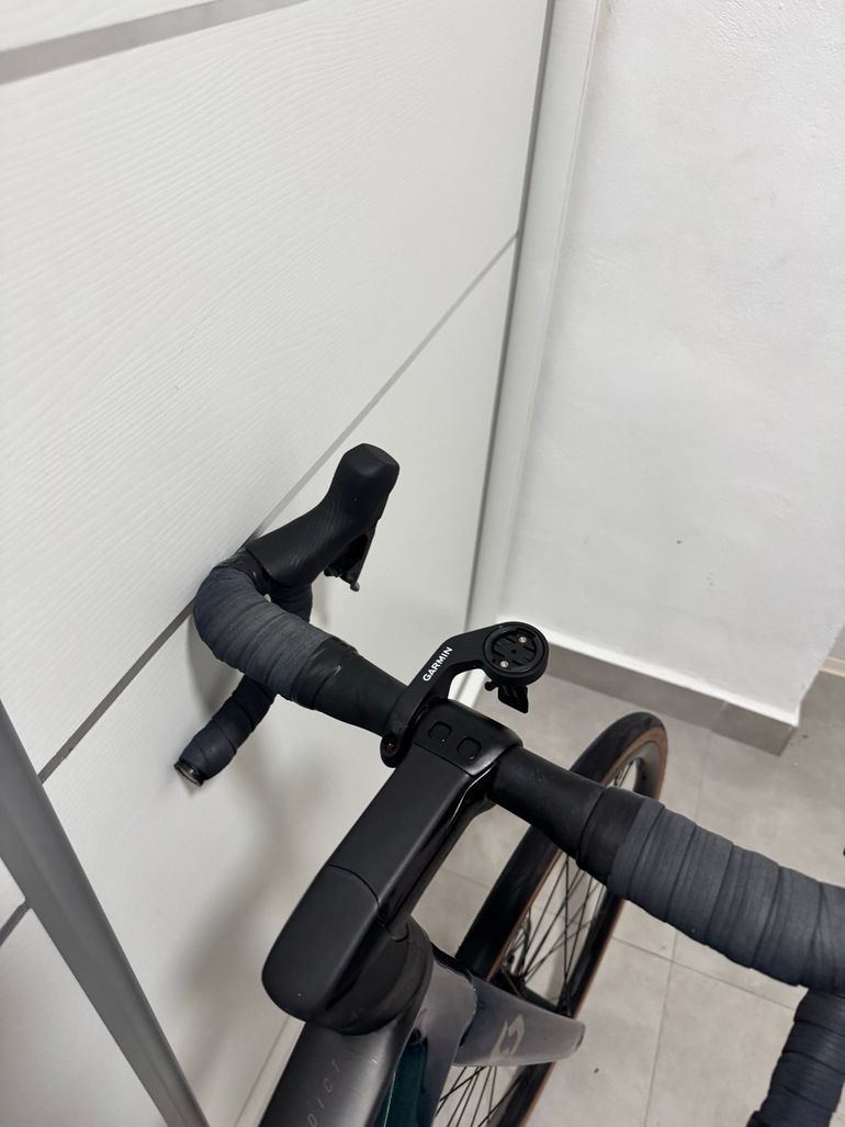 Used Scott Addict RC 20 2023 Custom SRAM Rival eTap AXS 2023 Road & Gravel, Green — image 18 of 40