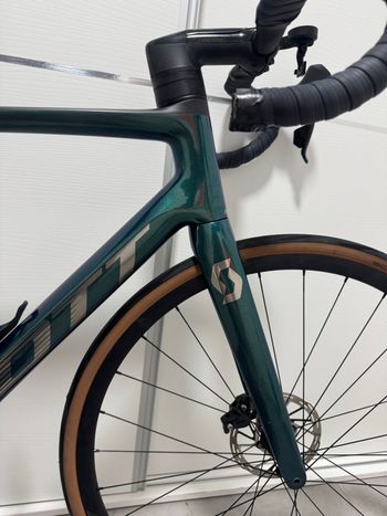 Used Scott Addict RC 20 2023 Custom SRAM Rival eTap AXS 2023 Road & Gravel, Green — image 12 of 40