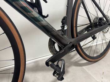Used Scott Addict RC 20 2023 Custom SRAM Rival eTap AXS 2023 Road & Gravel, Green — image 22 of 40