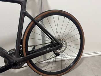 Used Scott Addict RC 20 2023 Custom SRAM Rival eTap AXS 2023 Road & Gravel, Green — image 25 of 40