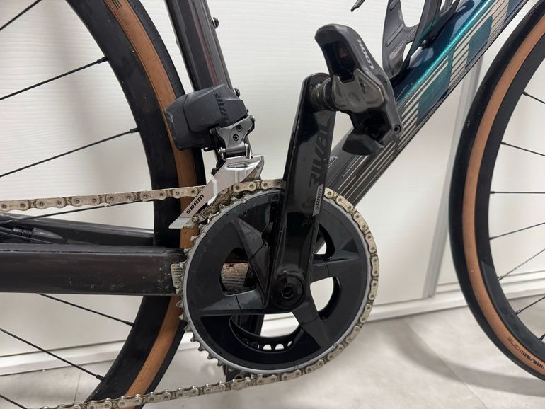 Used Scott Addict RC 20 2023 Custom SRAM Rival eTap AXS 2023 Road & Gravel, Green — image 5 of 40