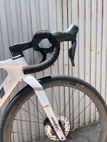 Used BH AEROLIGHT 8.0 2025 2025 Road & Gravel, Light Gray — image 3 of 5