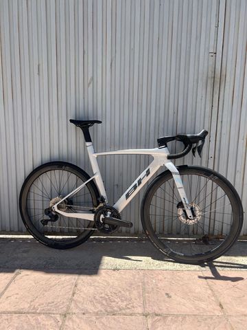 Używany BH AEROLIGHT 8.0 2025 2025 Road & Gravel