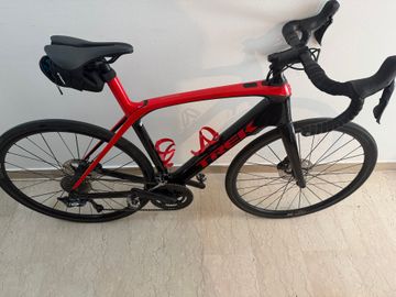 Trek Domane+ LT 2020 2020 Road & Gravel usato, Rosso — immagine 1 di 3