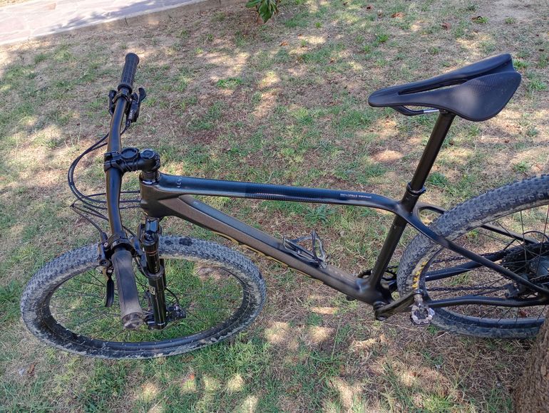 Used Orbea ALMA M30 2024 2024 Mountainbike, Black, 29 — image 7 of 9