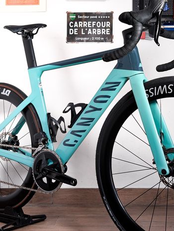 Used Canyon Aeroad CF SLX 7 eTap 2024 2024 Road & Gravel, Blue — image 5 of 23