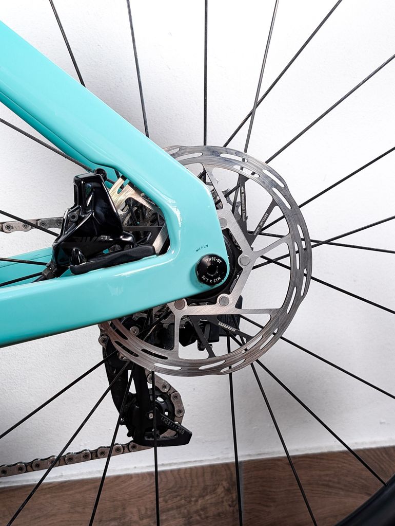 Used Canyon Aeroad CF SLX 7 eTap 2024 2024 Road & Gravel, Blue — image 22 of 23