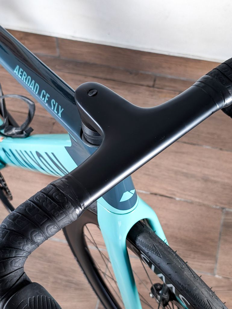 Used Canyon Aeroad CF SLX 7 eTap 2024 2024 Road & Gravel, Blue — image 12 of 23