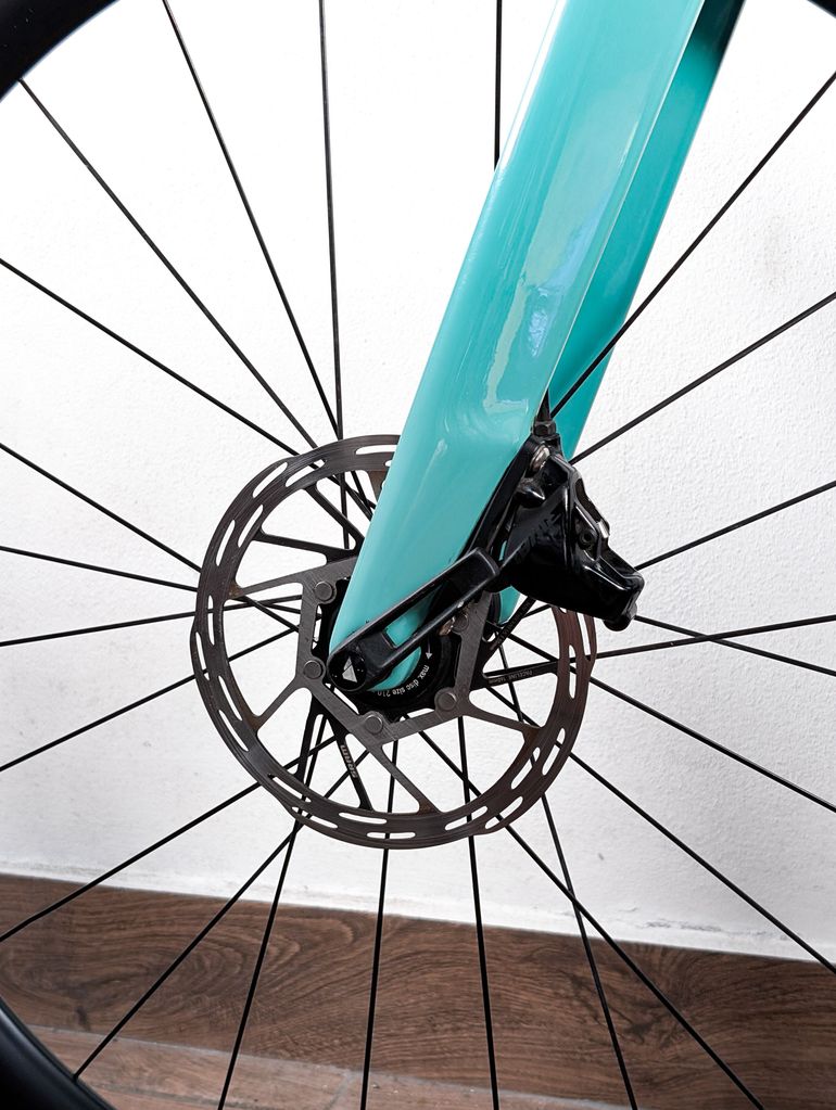 Used Canyon Aeroad CF SLX 7 eTap 2024 2024 Road & Gravel, Blue — image 21 of 23