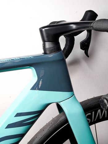 Used Canyon Aeroad CF SLX 7 eTap 2024 2024 Road & Gravel, Blue — image 11 of 23