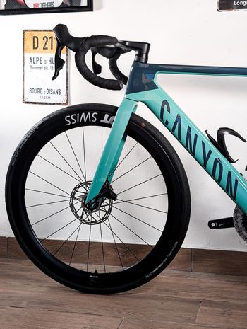 Used Canyon Aeroad CF SLX 7 eTap 2024 2024 Road & Gravel, Blue — image 7 of 23