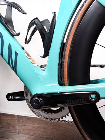 Used Canyon Aeroad CF SLX 7 eTap 2024 2024 Road & Gravel, Blue — image 13 of 23