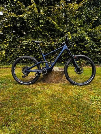 Použité Specialized Enduro S-works 2022 MTB