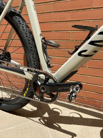 Used Canyon Grizl CF 7 2026 2026 Road & Gravel, Light Gray — image 2 of 8