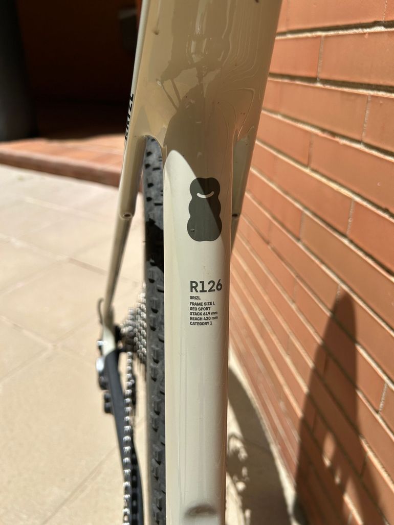 Used Canyon Grizl CF 7 2026 2026 Road & Gravel, Light Gray — image 8 of 8
