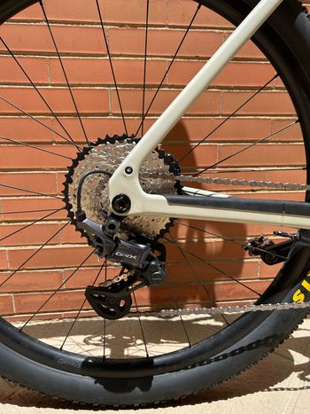 Used Canyon Grizl CF 7 2026 2026 Road & Gravel, Light Gray — image 3 of 8