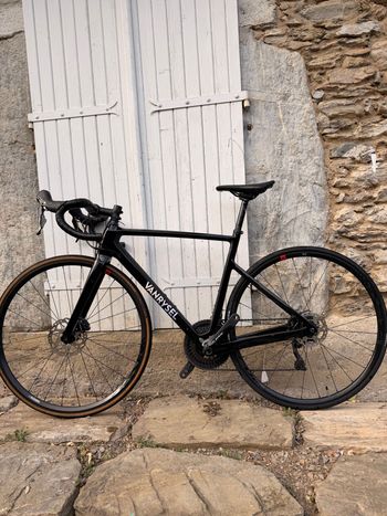 Used Van rysel Edr Shimano 105 2022 Road & Gravel, Black — image 2 of 3