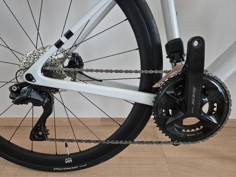 Used CUBE ATTAIN C:62, SLX 2025 2025 Road & Gravel, Light Gray — image 3 of 6