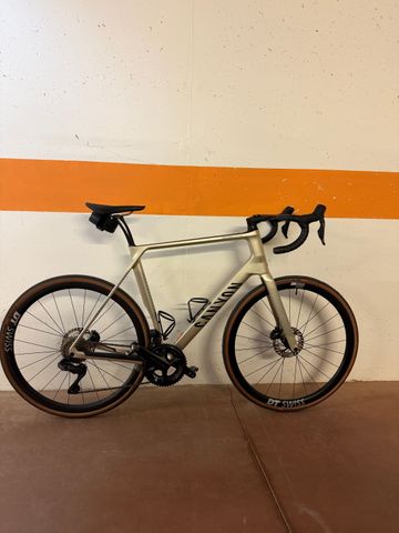 Used Canyon Endurace CF SLX 8 Di2 2026 2026 Road & Gravel