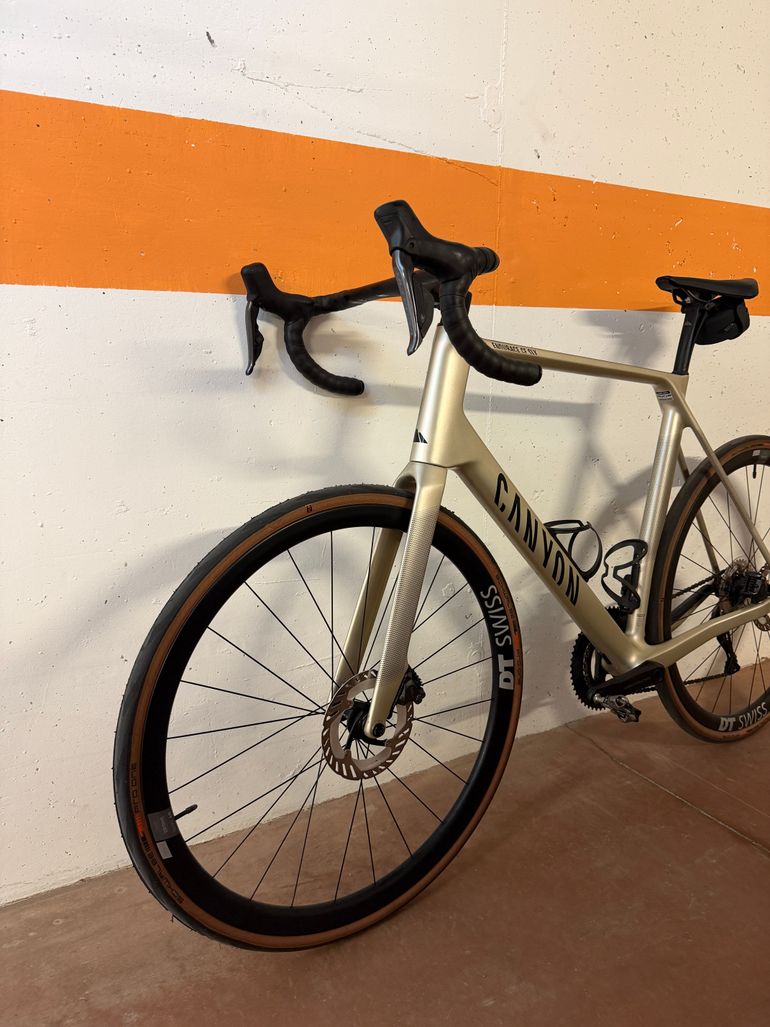 Gebrauchtes Canyon Endurace CF SLX 8 Di2 2026 2026 Road & Gravel, Hellgrau — Bild 6 von 8