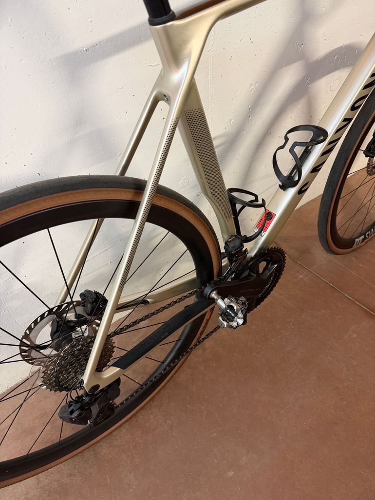 Gebrauchtes Canyon Endurace CF SLX 8 Di2 2026 2026 Road & Gravel, Hellgrau — Bild 3 von 8