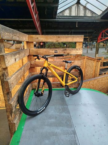 Used YT Industries Dirtlove CORE 3 AL 2025 2025 Mountainbike, Orange, 26 — image 2 of 6